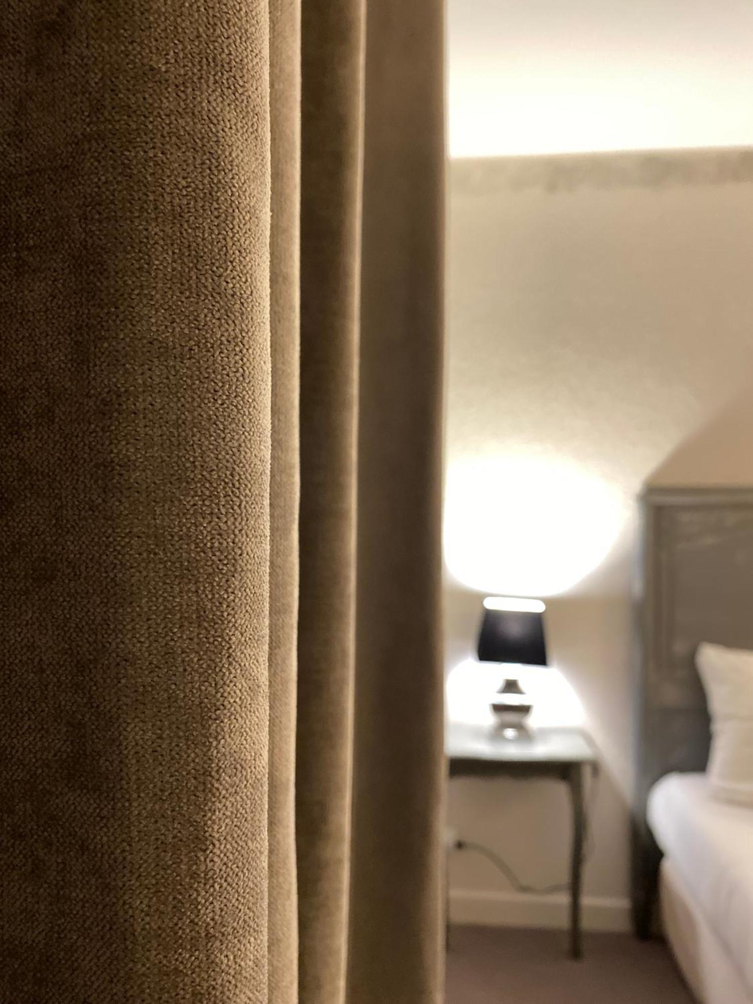 Logis Hotel Medieval, Montelimar Nord Rochemaure Екстериор снимка