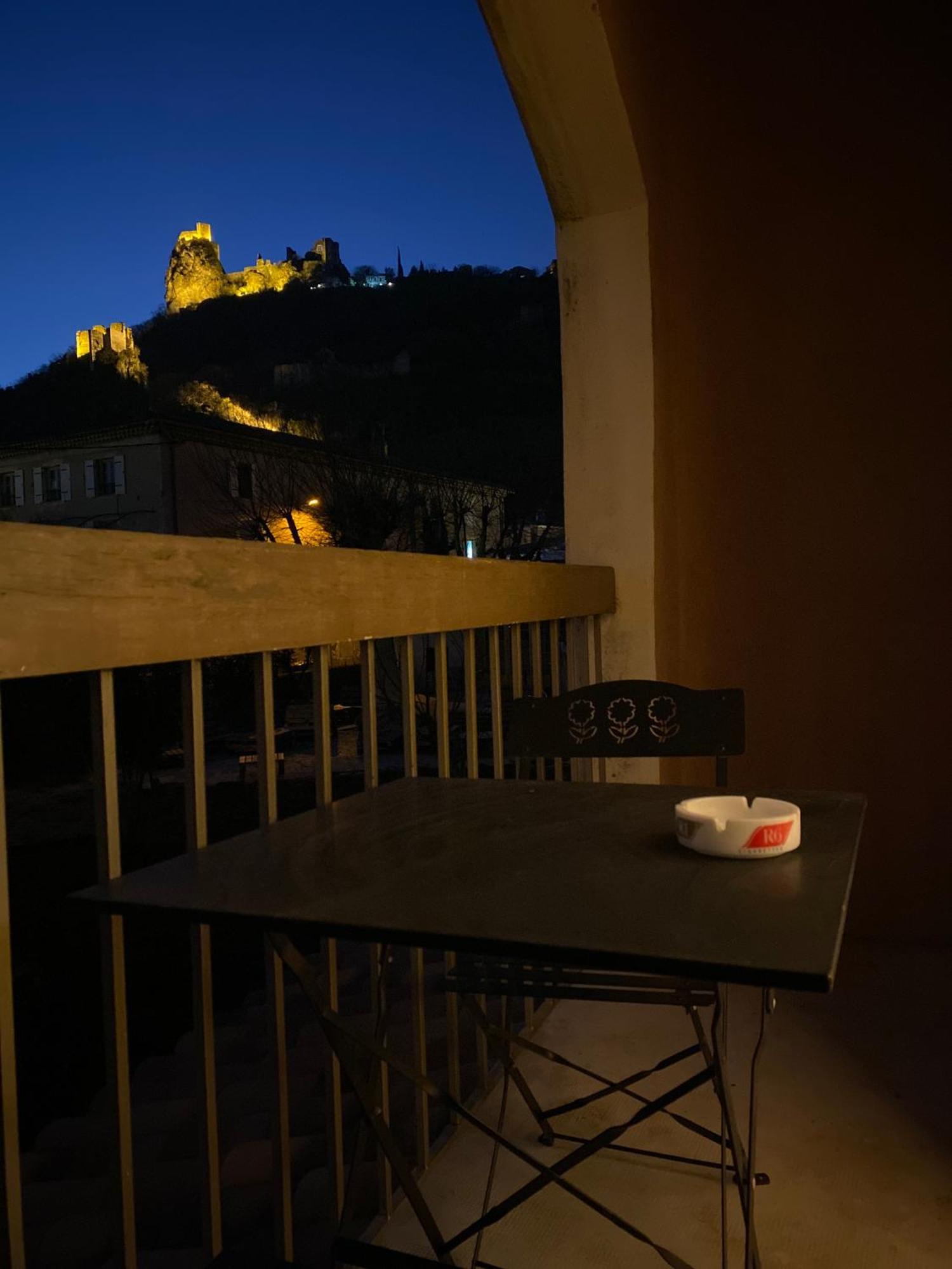 Logis Hotel Medieval, Montelimar Nord Rochemaure Екстериор снимка