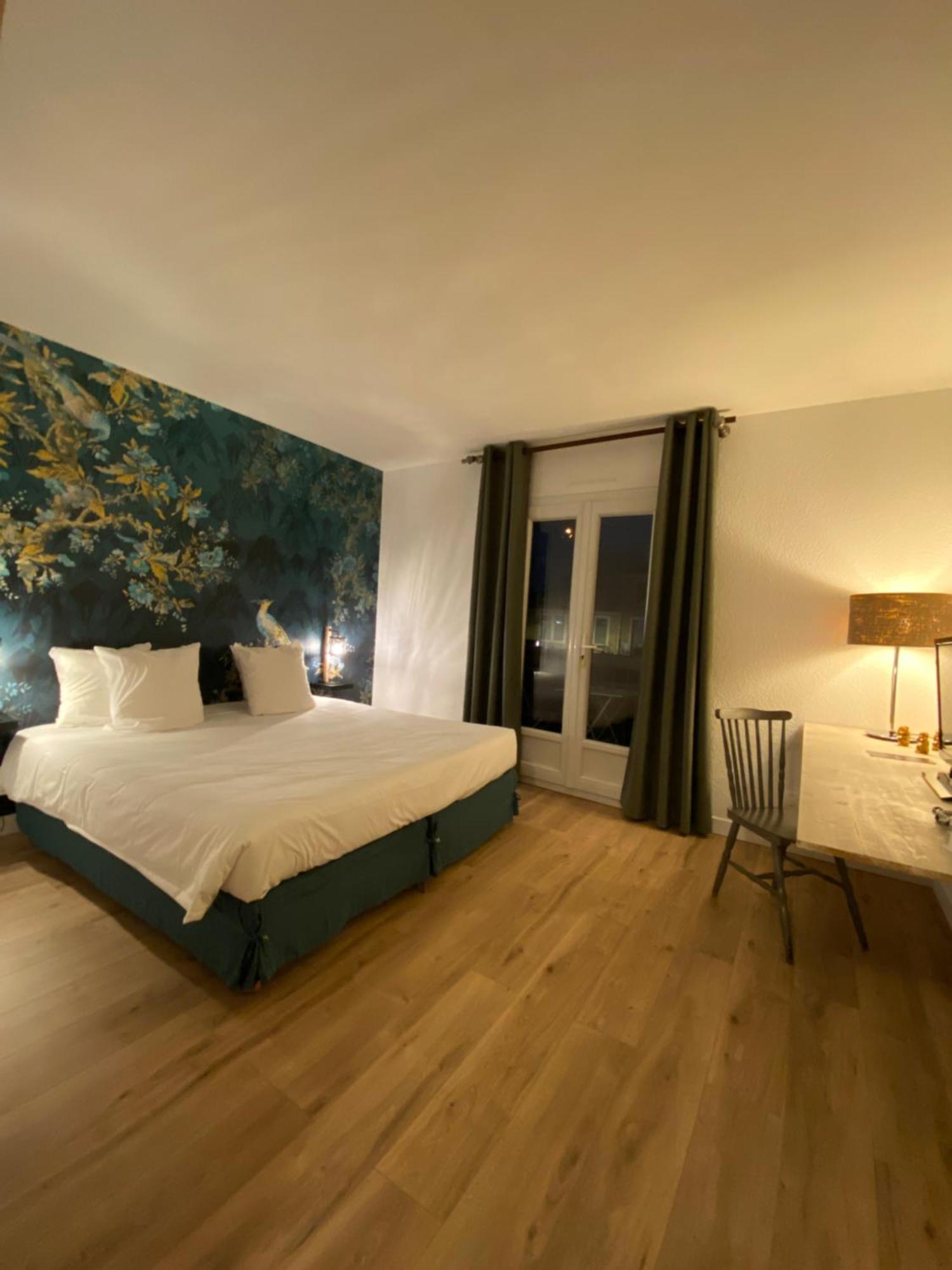 Logis Hotel Medieval, Montelimar Nord Rochemaure Екстериор снимка