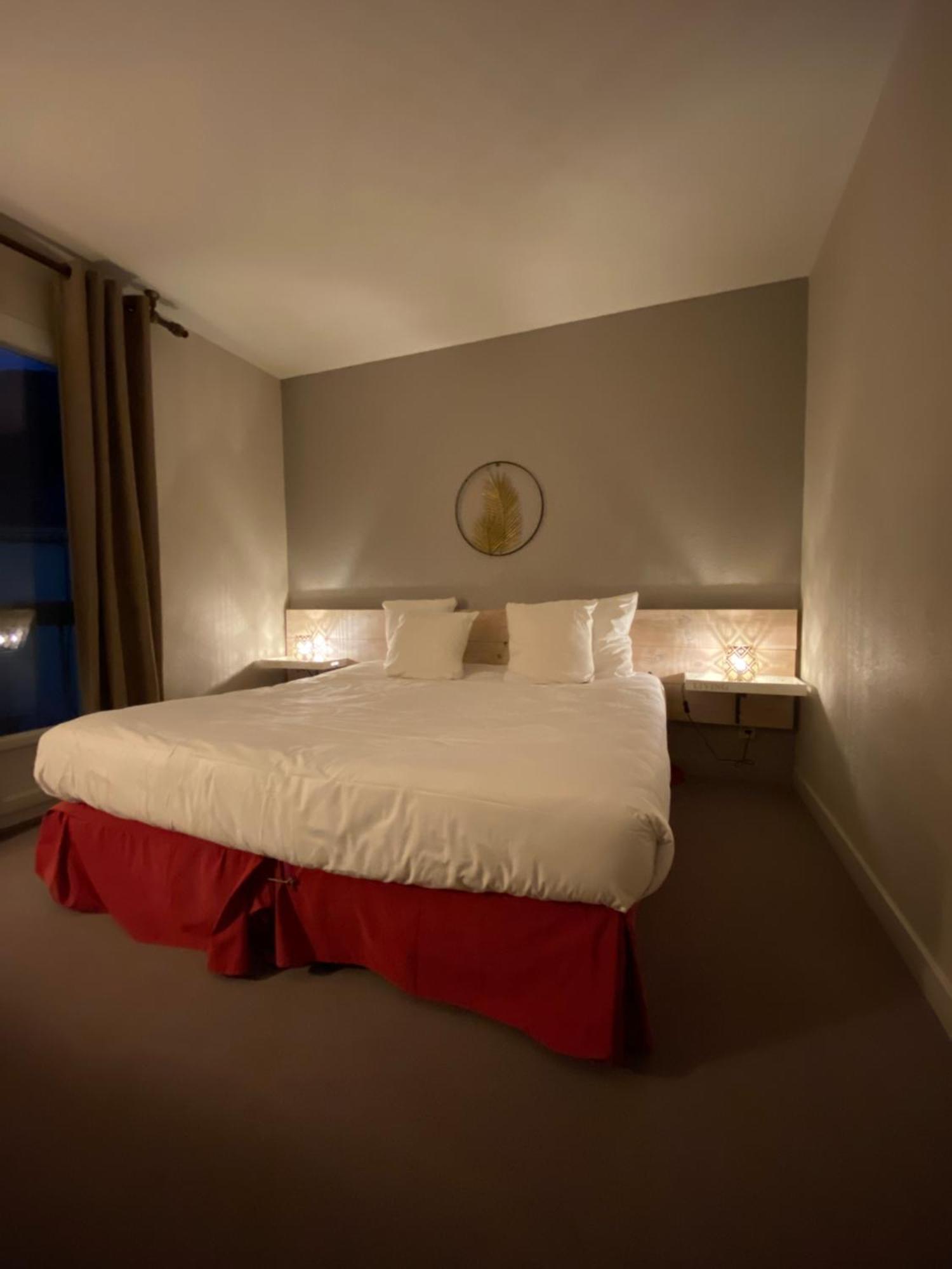 Logis Hotel Medieval, Montelimar Nord Rochemaure Екстериор снимка